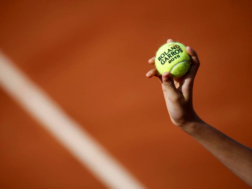 Pegador de bolinhas preparado na partida entre o espanhol Rafael Nadal e o americano Jack Sock