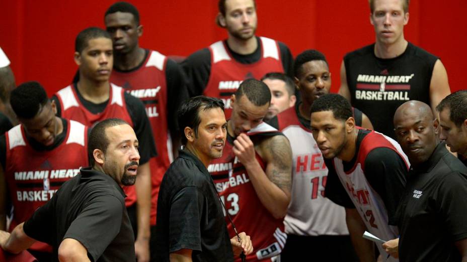 Treino do Miami Heat no ginásio do Flamengo, no Rio