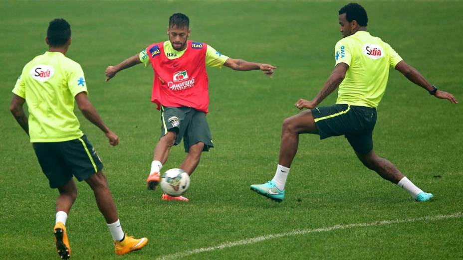 Os preparativos da seleção brasileira para o Superclássico das Américas contra a Argentina, em Pequim