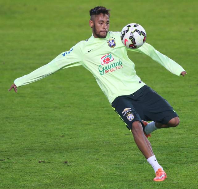 Treino da seleção brasileira em Istambul, antes de amistoso contra a Turquia