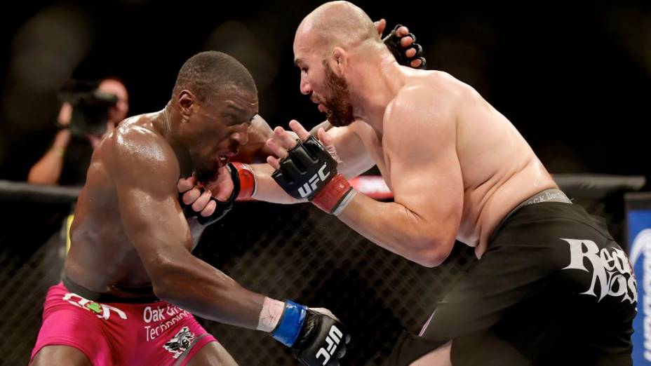 UFC 179, no Rio: Glover Teixeira x Phil Davis