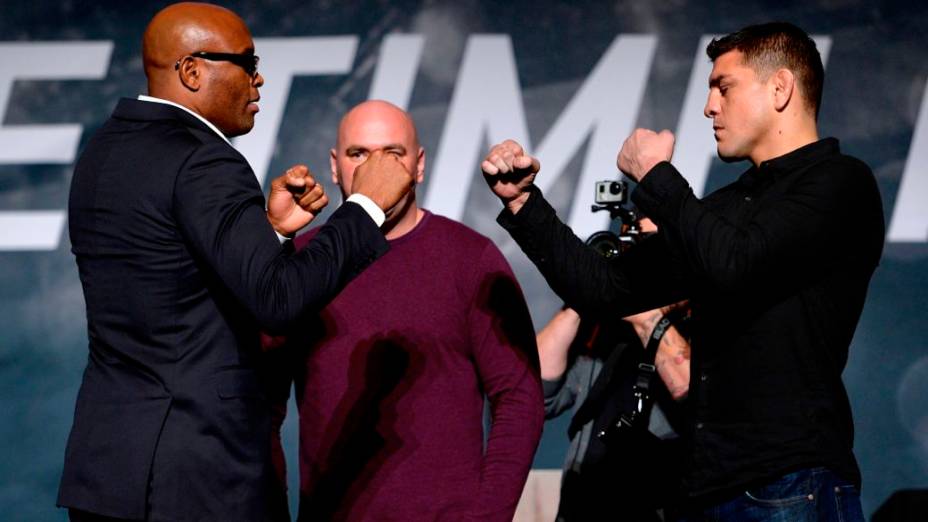 Anderson Silva e Nick Diaz no evento de divulgação da temporada 2015 do UFC, em Las Vegas