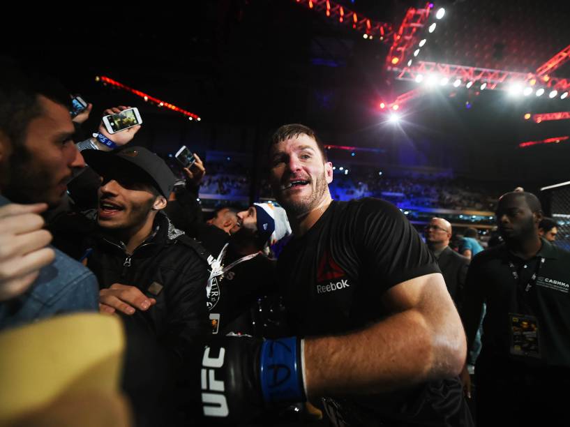 Stipe Miocic disputa o UFC 198 na Arena da Baixada, em Curitiba