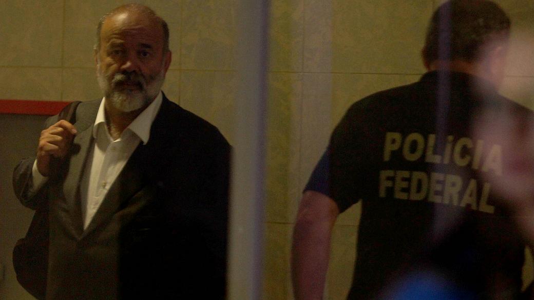 O tesoureiro do PT, João Vaccari Neto, chega à Superintendência Regional da Polícia Federal (PF) na Lapa, Zona Oeste de São Paulo