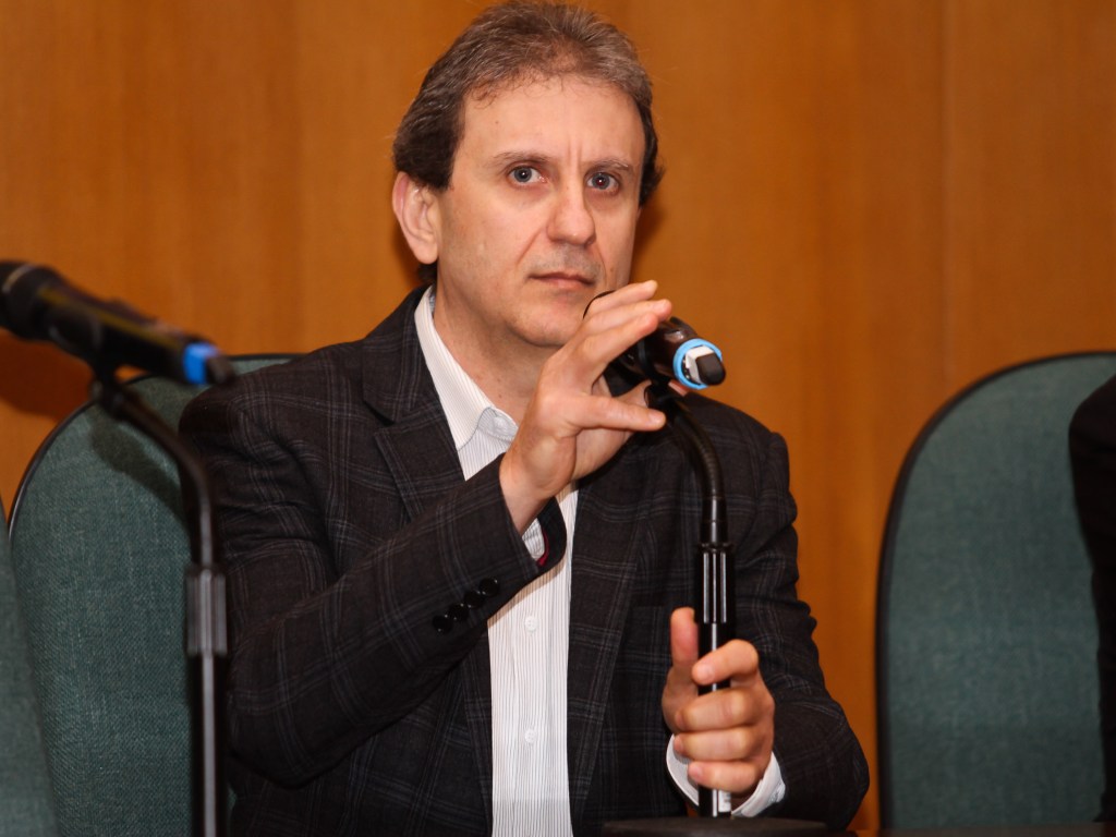 Alberto Youssef durante a CPI da Petrobras na sede da Justiça Federal em Curitiba (PR)