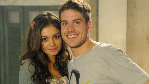 Amália (Sophie Charlotte) e Rafael (Marco Pigossi) terão um casamento conturbado