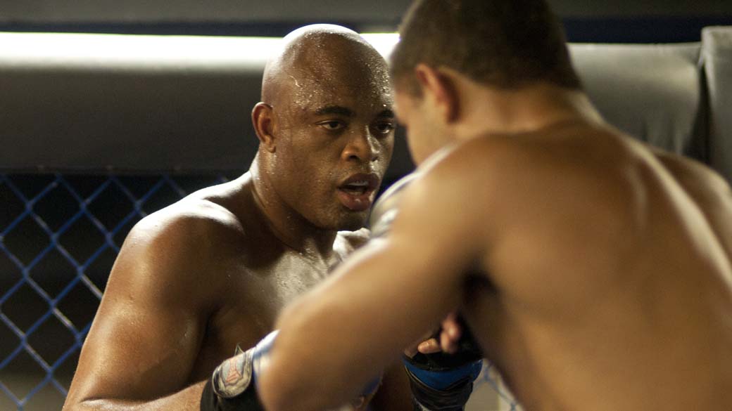 Ator que vive Anderson Silva em série nocauteou lutador no 1º treino de  MMA: 'Desmaiou