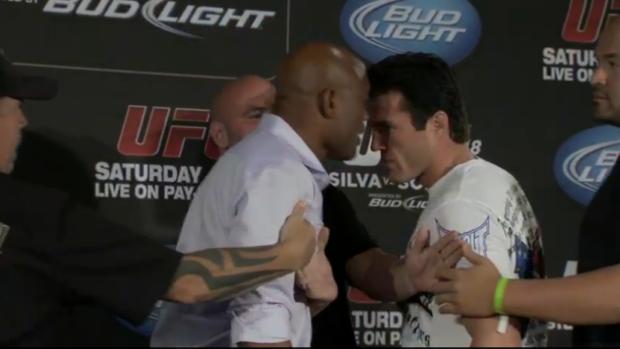 Anderson Silva e Chael Sonnen se estranharam na coletiva do UFC 148, em Las Vegas