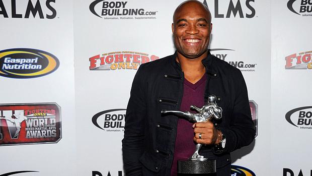 Anderson Silva ganhou o prêmio de nocaute do ano, na luta contra Vitor Belfort, no Oscar do MMA