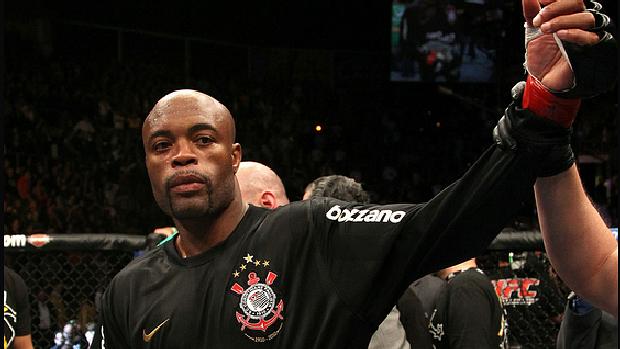 Anderson Silva: “minha maior decepção é não ser lateral esquerdo”