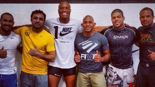 Anderson Silva nos treinos para a luta contra Chris Weidman, em 28 de dezembro