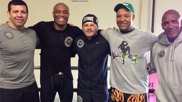 Anderson Silva nos treinos para a luta contra Chris Weidman, em 28 de dezembro