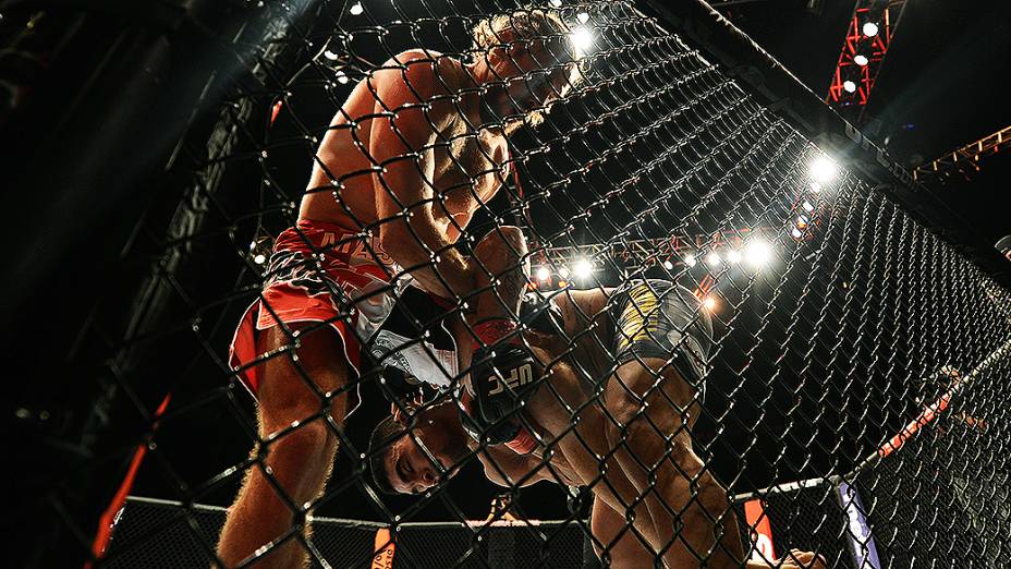 Ronny Markes e Andrew Craig durante UFC São Paulo no ginásio do Ibirapuera