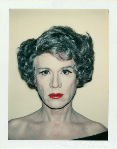 Andy Warhol em versão Drag Queen.