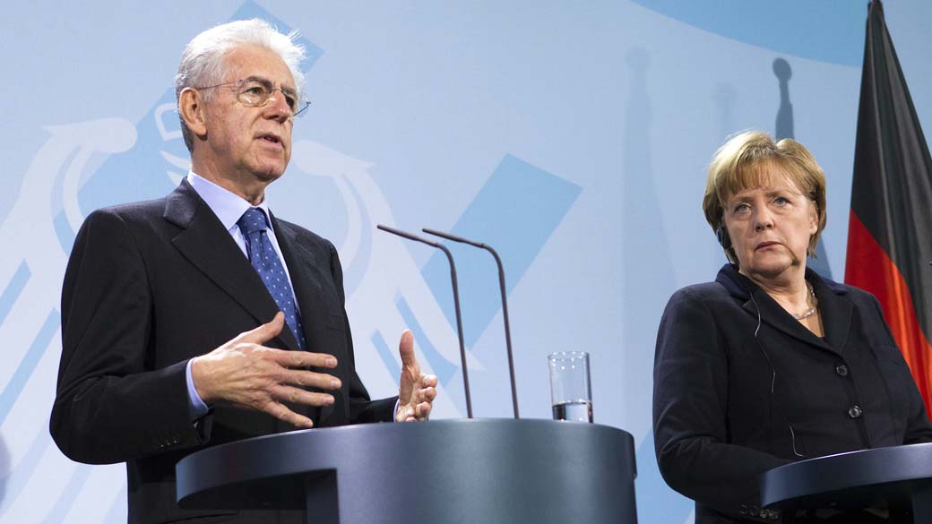 Encontro de Angela Merkel e o primeiro-ministro italiano Monti, em Berlim