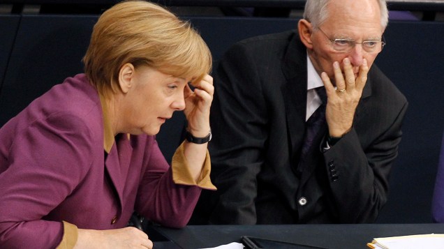Câmara alemã aprova acordo de resgate à Grécia