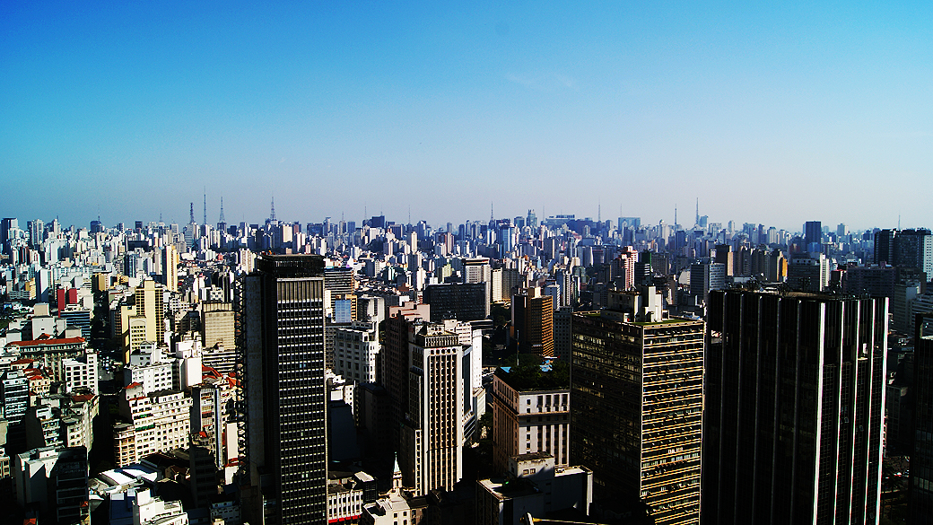 Vista panorâmica do centro de São Paulo, com destaque para as antenas da avenida Paulista