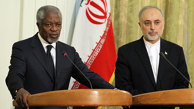 Annan falou sobre Síria em uma coletiva de imprensa com o chanceler iraniano, Ali Akbar Salehi