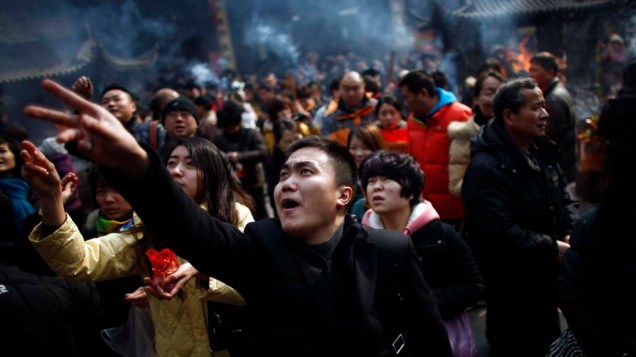 Chineses nas comemorações do ano do dragão, em Xangai