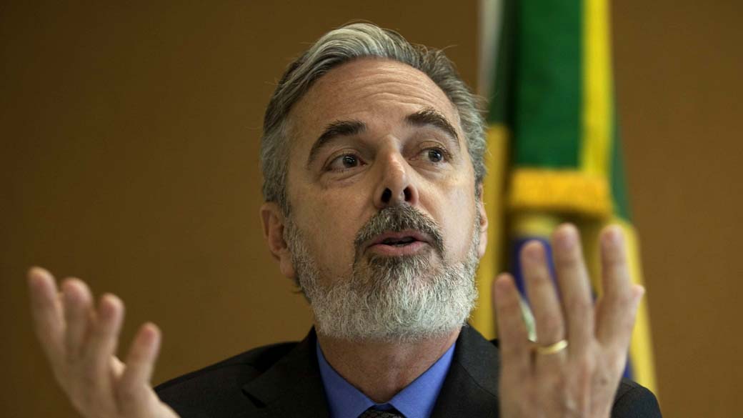 Antônio Patriota, ministro de relações exteriores, em São Paulo