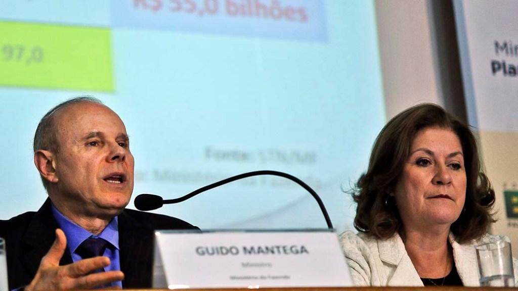 Os ministros da Fazenda, Guido Mantega, e do Planejamento, Miriam Belchior anunciaram o corte do Orçamento e a meta do primário para 2014