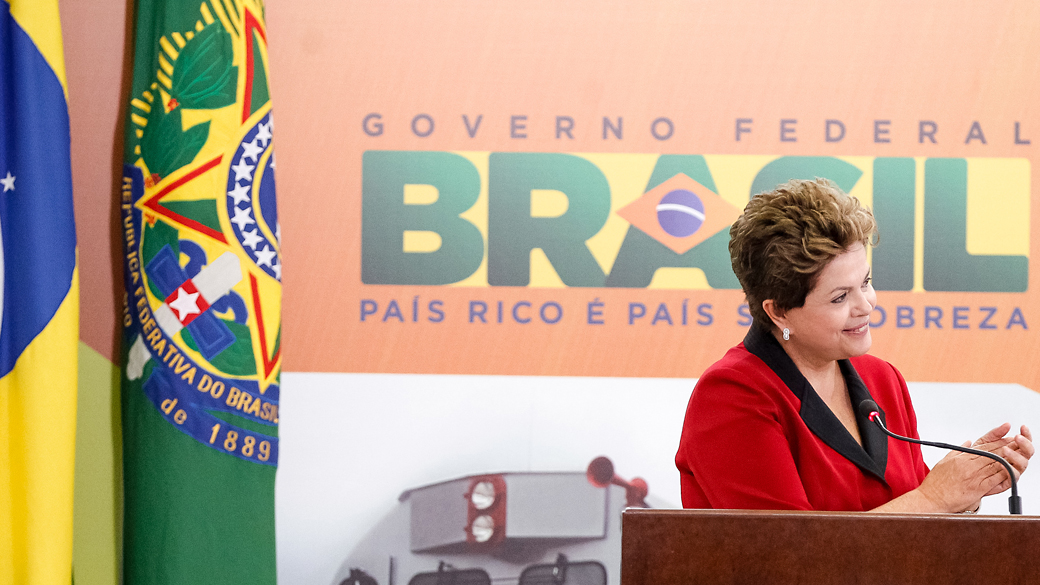 Presidente Dilma Roussef durante anúncio do Programa de Concessões de Rodovias, Ferrovias e Trem de Alta Velocidade, em cerimônia no Palácio do Planalto