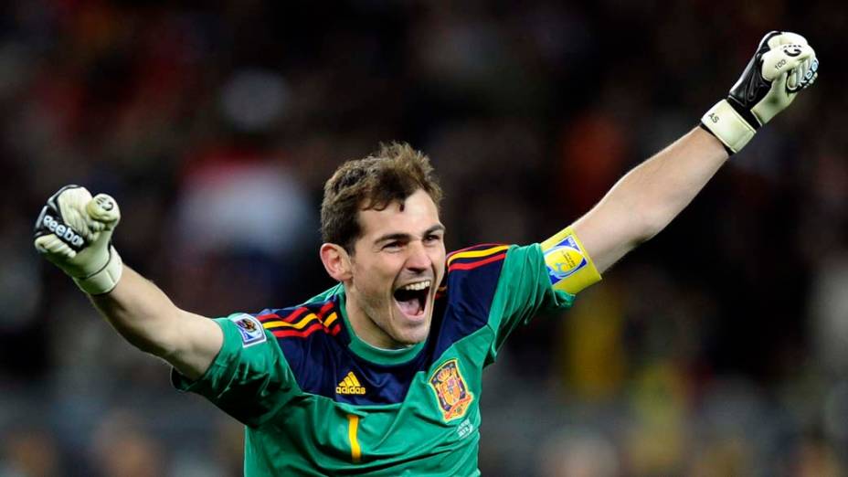 Iker Casillas comemora a conquista da Copa do Mundo da África do Sul, em 2010