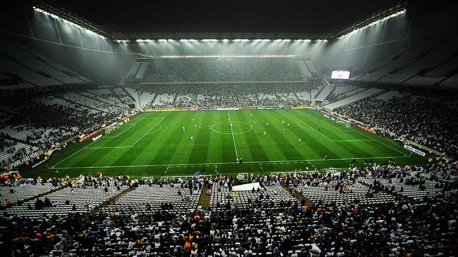 Estreia do Itaquerão com o jogo oficial de Corinthians e Figueirense pelo Campeonato Brasileiro