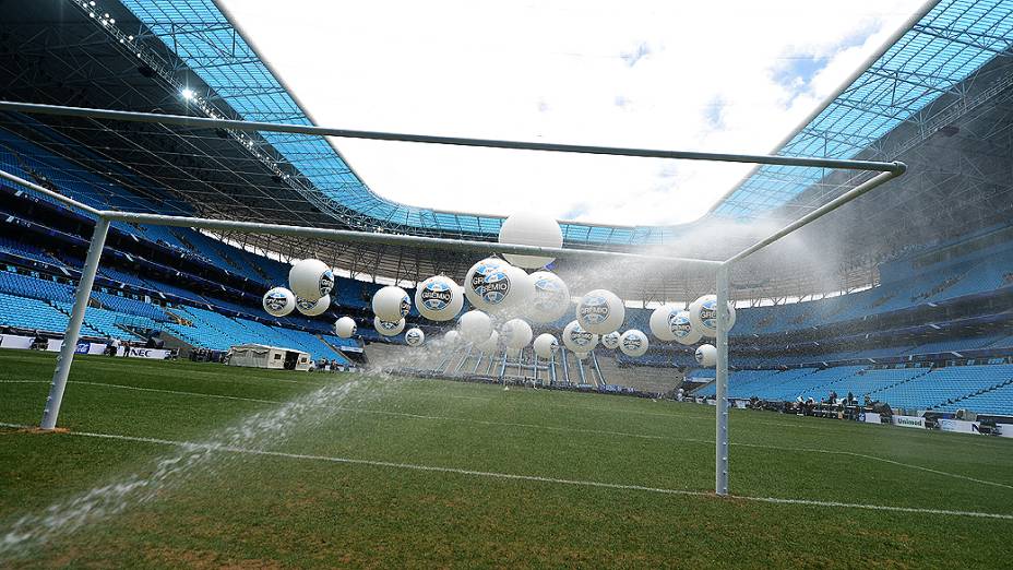 Preparativos para a inauguração da nova Arena do Grêmio, em Porto Alegre