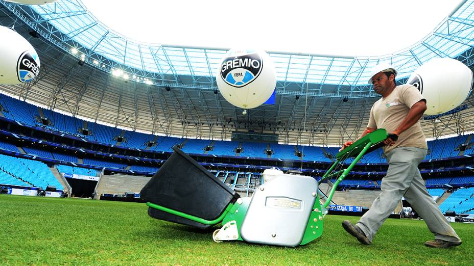 Preparativos para a inauguração da nova Arena do Grêmio, em Porto Alegre