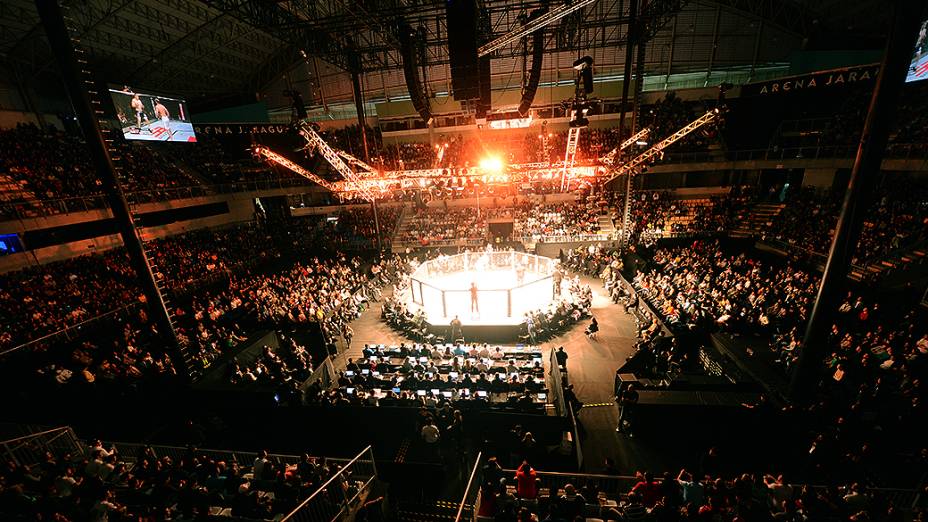 Lutadores do UFC durante luta em Jaraguá do sul no Norte de Santa Catarina