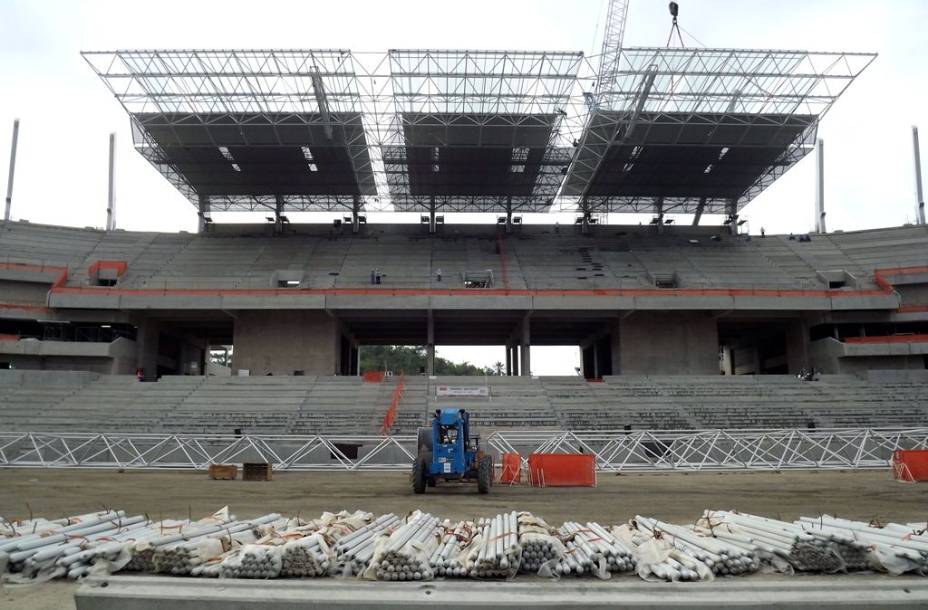  <br><br>  Arena Pernambuco: as obras em novembro de 2012