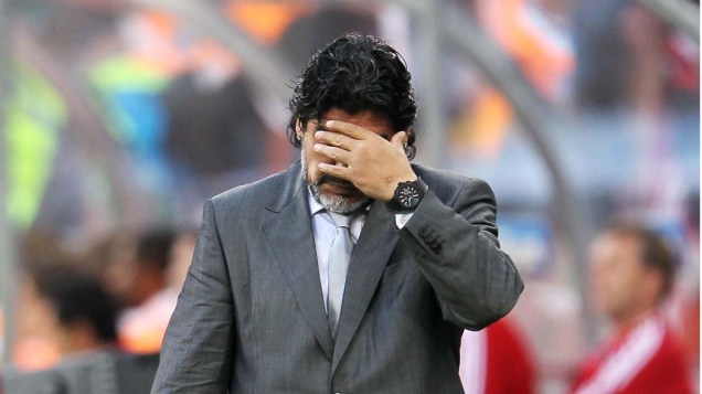 Maradona durante partida das Quartas de Final entre Argentina e Alemanha