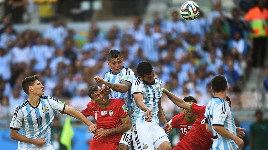 Lance no jogo entre Argentina e Irã no Mineirão, em Belo Horizonte
