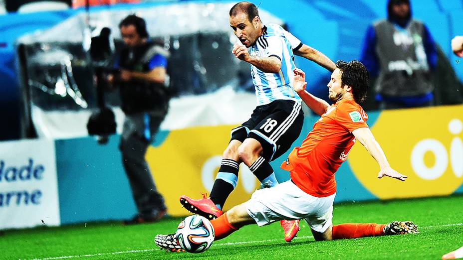 Lance no jogo entre Holanda e Argentina no Itaquerão, em São Paulo