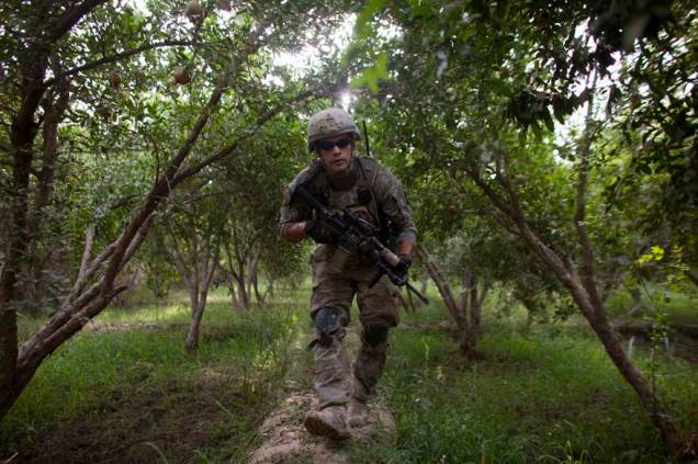 Soldado americano faz patrulha em Arghandab