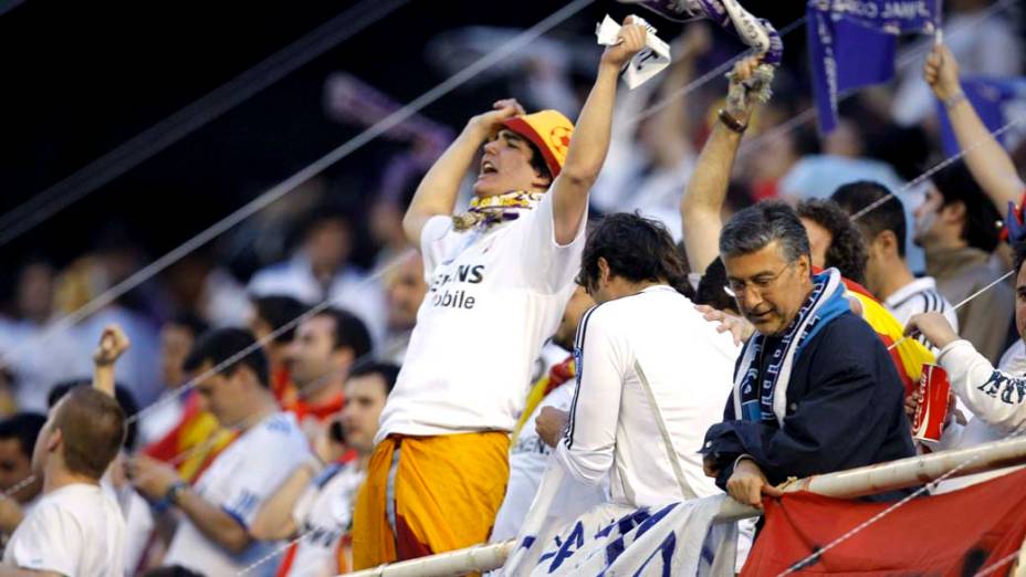 Arquibancada do Estadio Mestalla momentos antes da final da Copa do Rei entre Barcelona e Real Madrid, Espanha