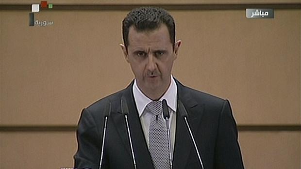 “Grupos regionais e internacionais têm tentado desestabilizar o país”, disse Assad em uma rara aparição pública