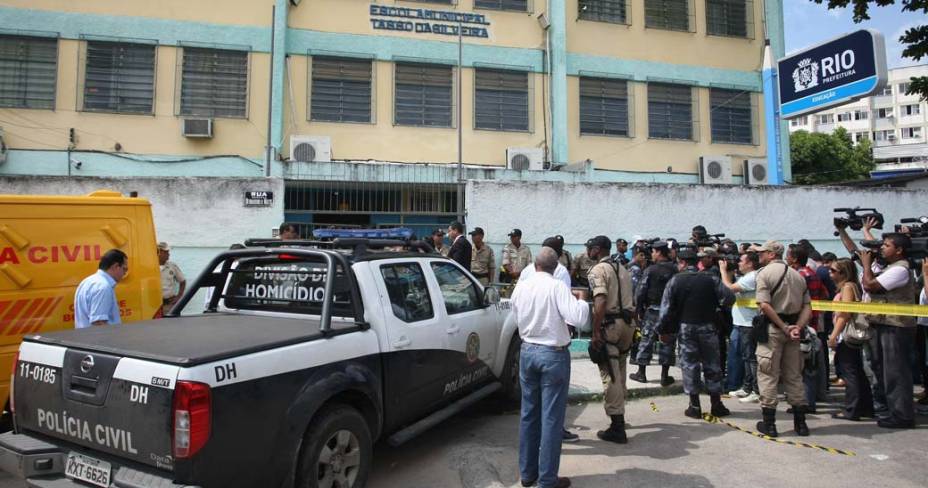 Fachada da Escola Municipal Tasso da Silveira, no bairro Realengo, Rio de Janeiro