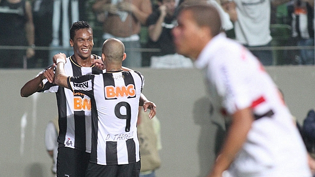 Jô e Diego Tardelli: estrelas de um Atlético-MG que surpreende e encanta