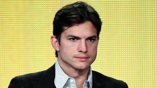 Ashton Kutcher de ‘Two and a Half Men’ recebeu 24 milhões de dólares entre maio de 2011 e maio de 2012
