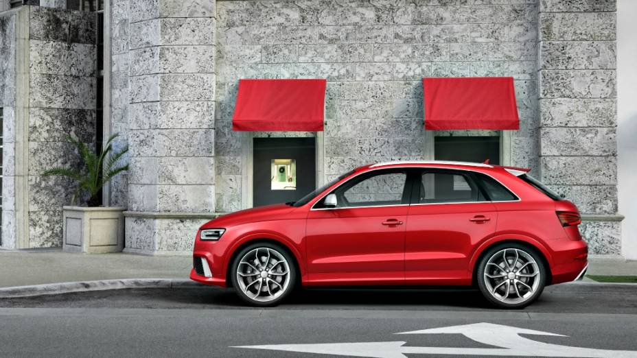 Novo Q3, versão apimentada do menor SUV da marca, tem motor de cinco cilindros, 2.5 litros, turbo, e entrega 310 cv. Faz de 0 a 100 km/h em 5,5 segundos