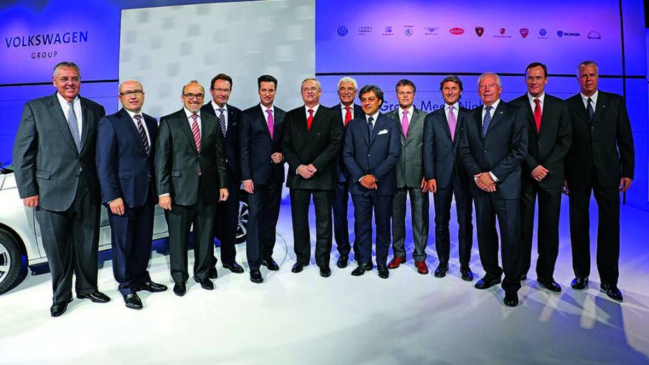 Tropa de elite - Acima alguns altos executivos do grupo Volkswagen durante o inédito VW Group Media Night, evento que mostra as novidades das marcas do conglomerado e que foi realizado pela primeira vez no Brasil