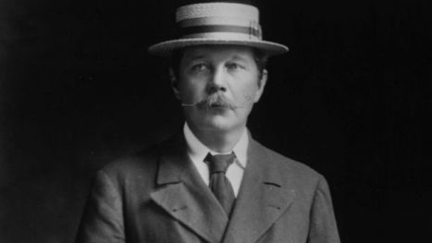 Arthur Conan Doyle criou o detetive mais famoso do mundo