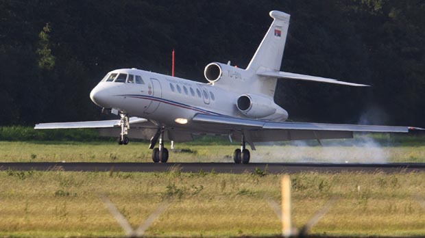 Avião que carregava Mladic pousou no aeroporto de Roterdã na tarde desta terça-feira
