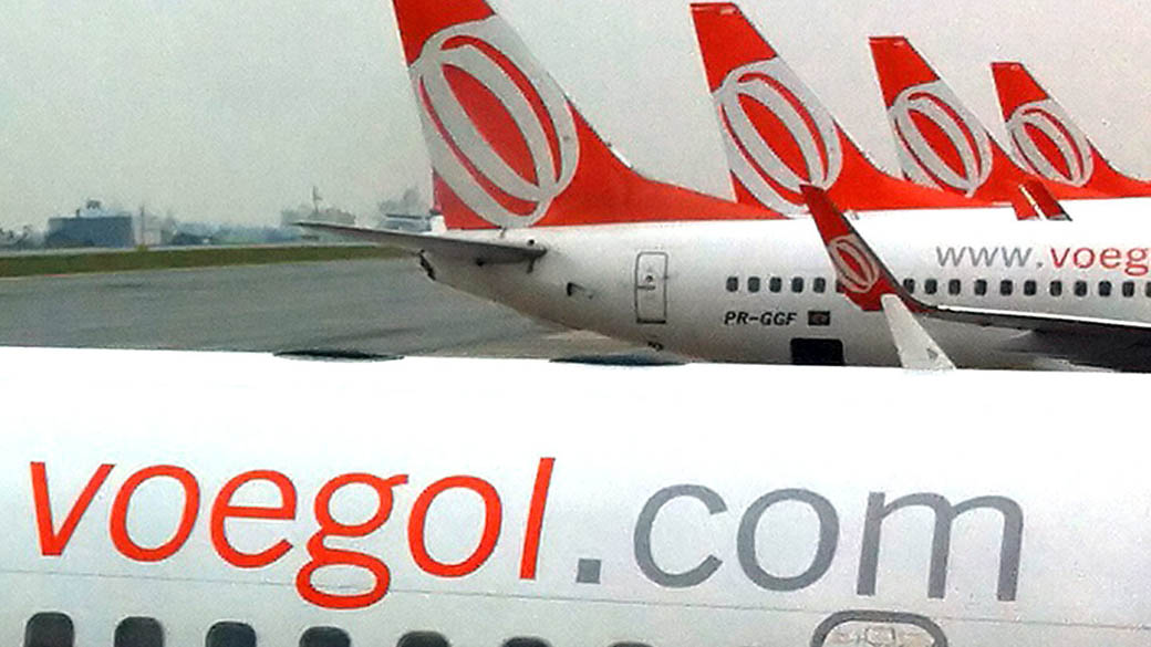 Aviões da companhia aérea Gol em aeroporto no Rio de Janeiro