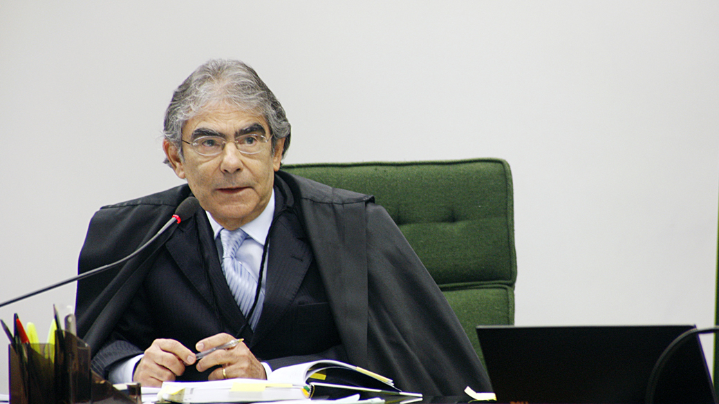 O ministro Carlos Ayres Britto