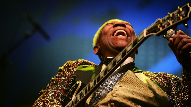 O guitarrista B.B. King faz o show no Brasil da turnê "The Blue Is My Life", no via Funchal em São Paulo