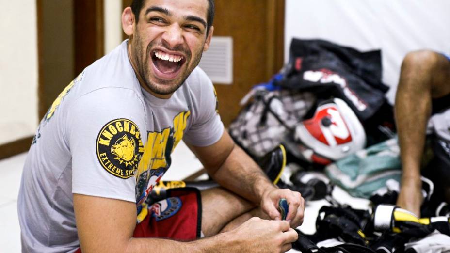 Renan Barão na preparação para o UFC 173, em que ele encara TJ Dillashaw, em maio, em Las Vegas