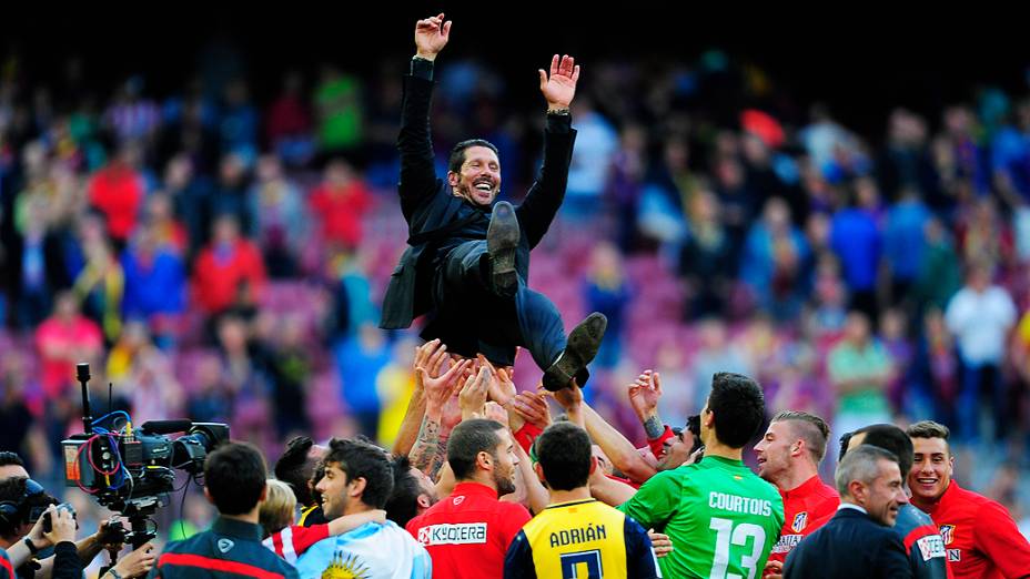 Diego Simeone após a partida entre Barcelona e Atlético de Madrid neste sábado (17) no Camp Nou, pela última rodada do Campeonato Espanhol